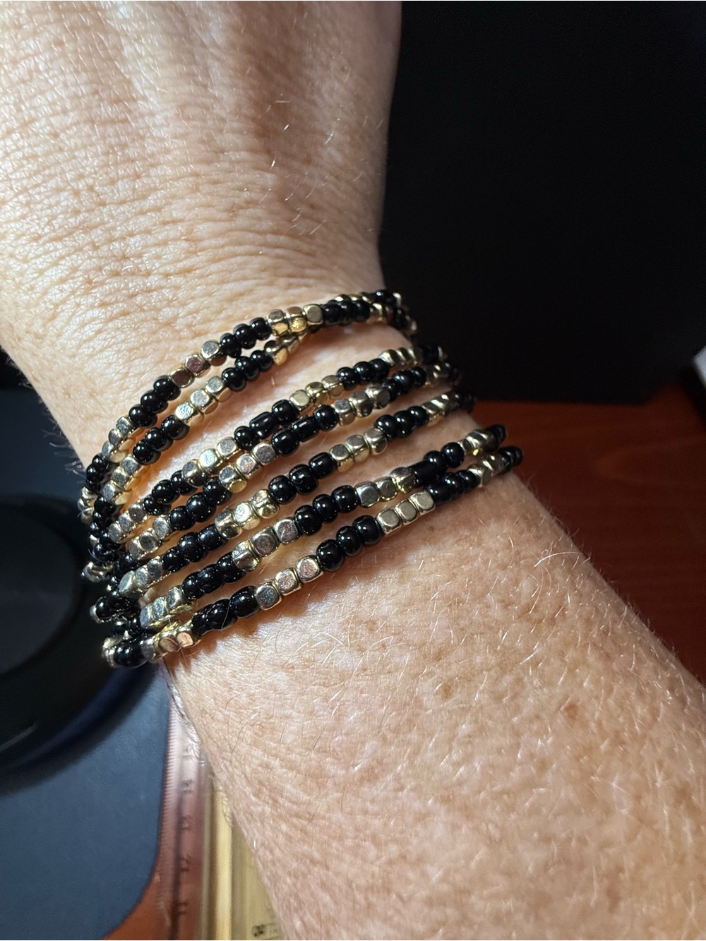 Delicate Black and Gold Beaded stretch Bracelet